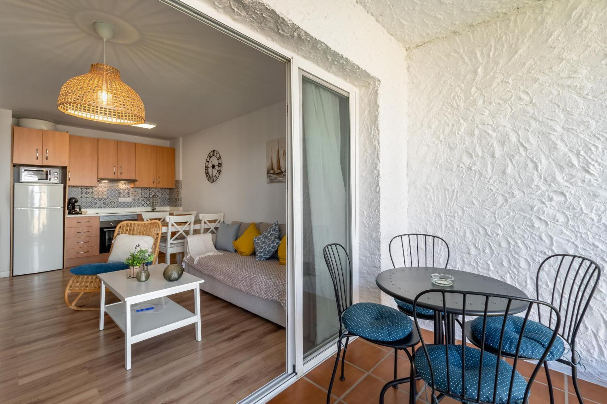 Renovated Apartment On Beachside With Pool Nerja Cameră foto